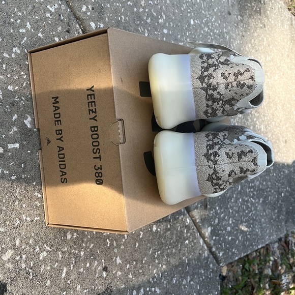 Yeezy Boost 380 ‘pyrite’